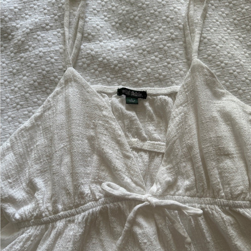 white flowy top - Picture 3 of 3
